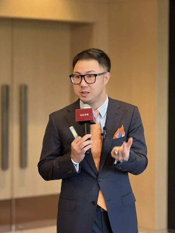 百家乐2026世界杯中国官方下载 对话穆胜: AI“入侵”公司, 谁会成为临了留住的东谈主?